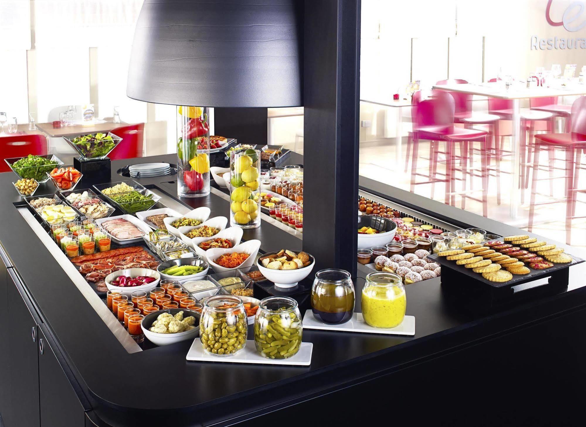 The Originals City Hotel La Verriere-Yvelines Екстер'єр фото
